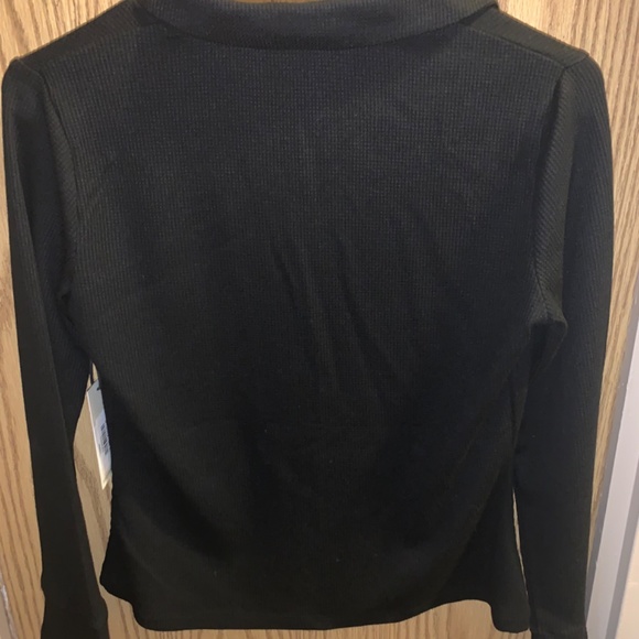 Black Dex button up crop top long sleeve - Picture 2 of 3